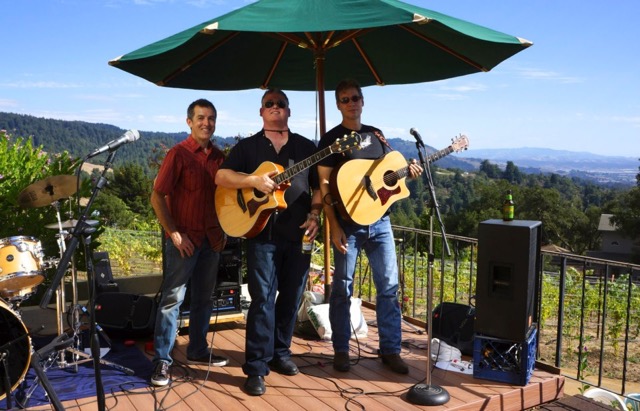 J&T Unplugged at Winery